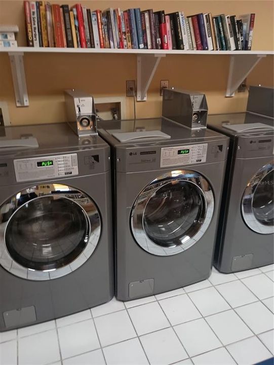 На продажу: $300,000 (0 спален, 0 ванн, 0 Квадратных фут)