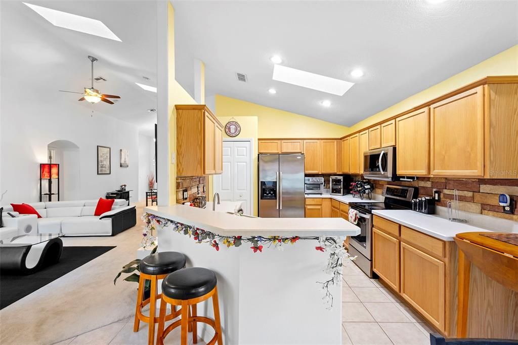 待售: $489,000 (4 贝兹, 3 浴室, 1760 平方英尺)