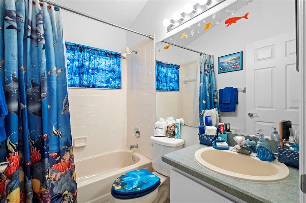 待售: $489,000 (4 贝兹, 3 浴室, 1760 平方英尺)