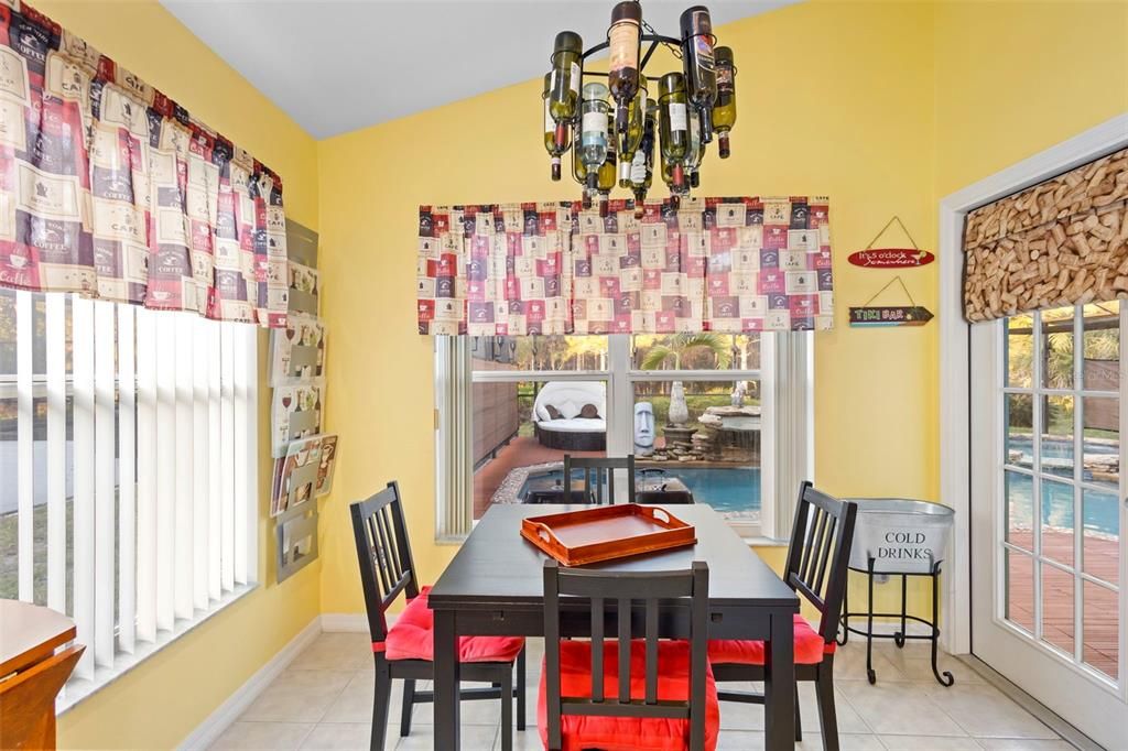 待售: $489,000 (4 贝兹, 3 浴室, 1760 平方英尺)