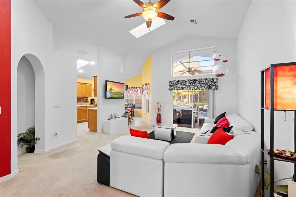 待售: $489,000 (4 贝兹, 3 浴室, 1760 平方英尺)