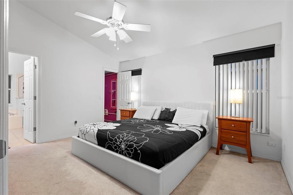 待售: $489,000 (4 贝兹, 3 浴室, 1760 平方英尺)