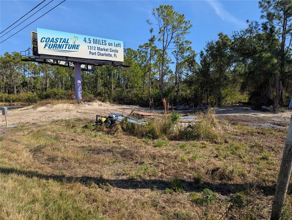 待售: $120,000 (0.63 acres)