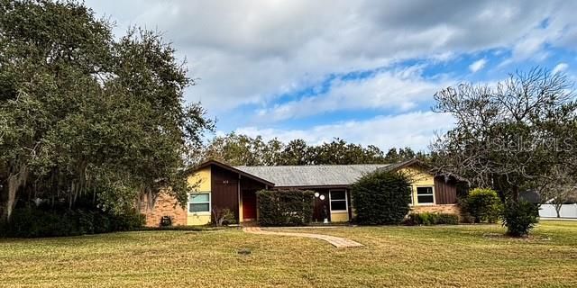 For Sale: $419,900 (3 beds, 2 baths, 2112 Square Feet)