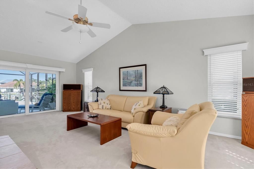 For Sale: $2,200,000 (4 beds, 3 baths, 3741 Square Feet)