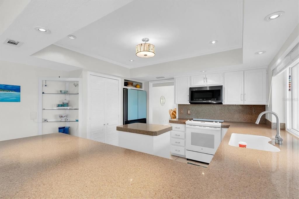 For Sale: $2,200,000 (4 beds, 3 baths, 3741 Square Feet)