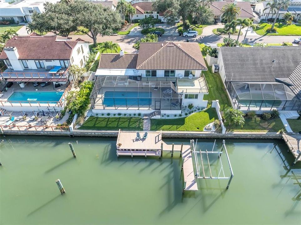 For Sale: $2,200,000 (4 beds, 3 baths, 3741 Square Feet)