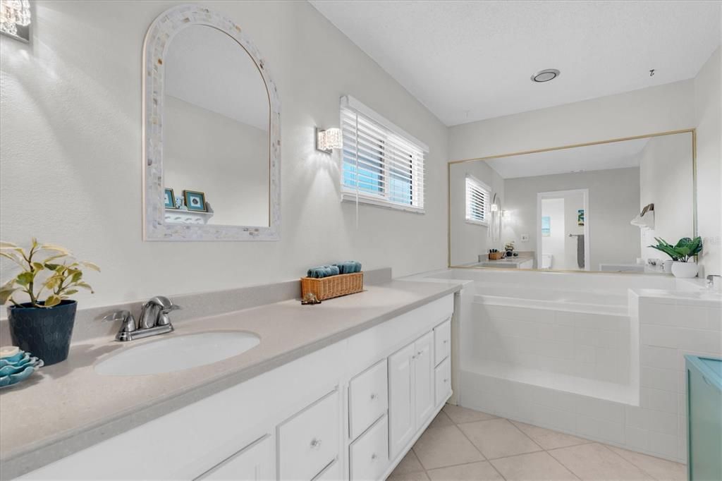 For Sale: $2,200,000 (4 beds, 3 baths, 3741 Square Feet)