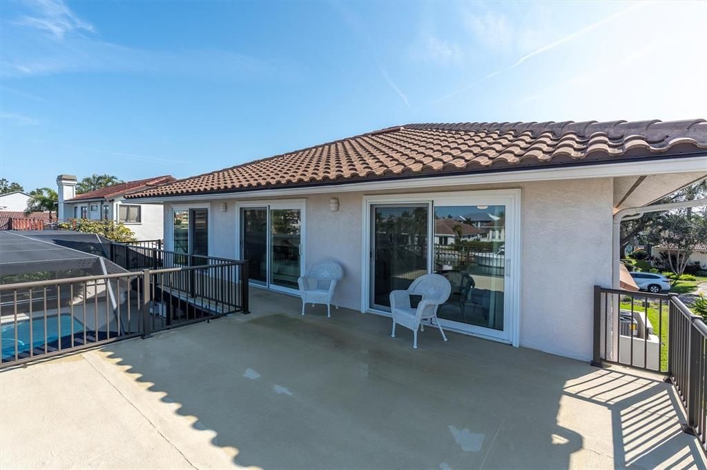 For Sale: $2,200,000 (4 beds, 3 baths, 3741 Square Feet)