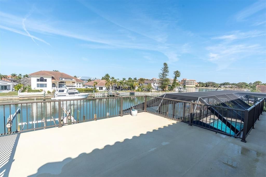 For Sale: $2,200,000 (4 beds, 3 baths, 3741 Square Feet)