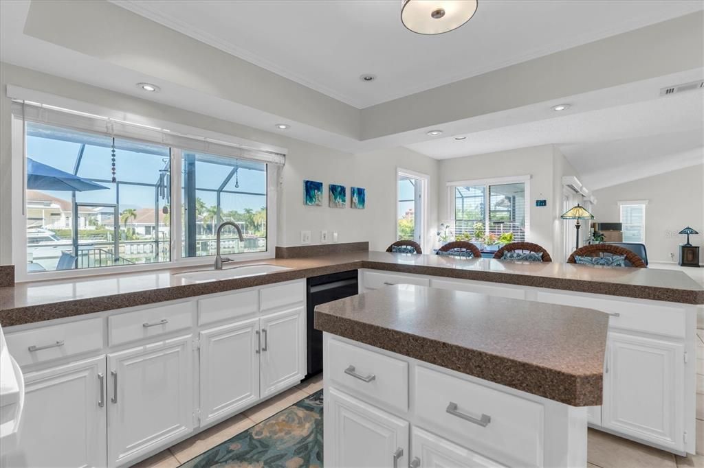 For Sale: $2,200,000 (4 beds, 3 baths, 3741 Square Feet)