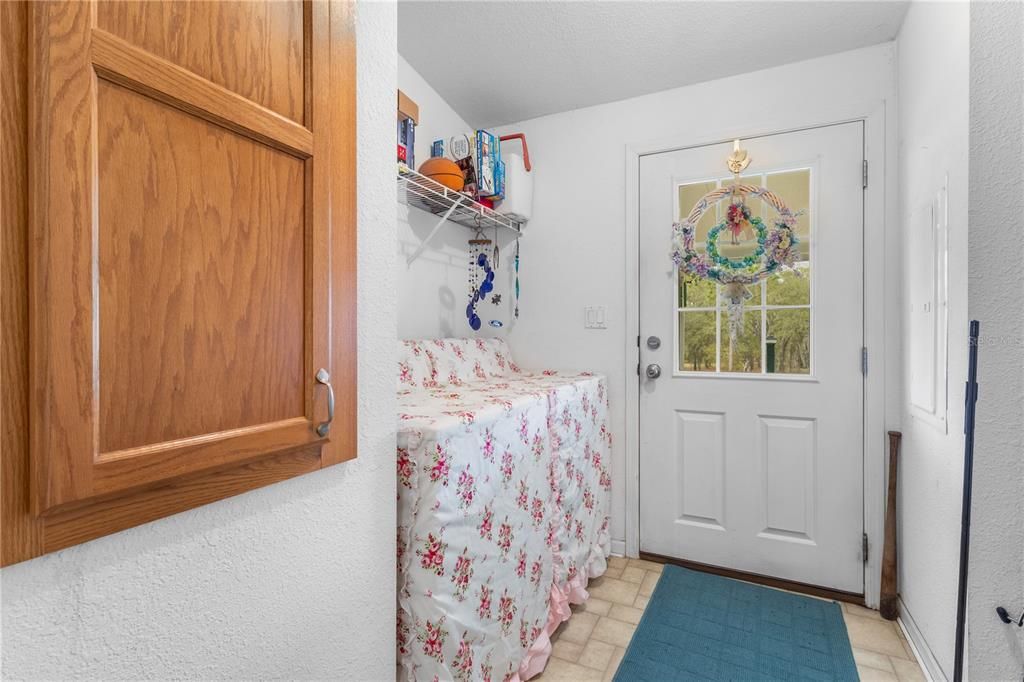 For Sale: $400,000 (4 beds, 2 baths, 2100 Square Feet)