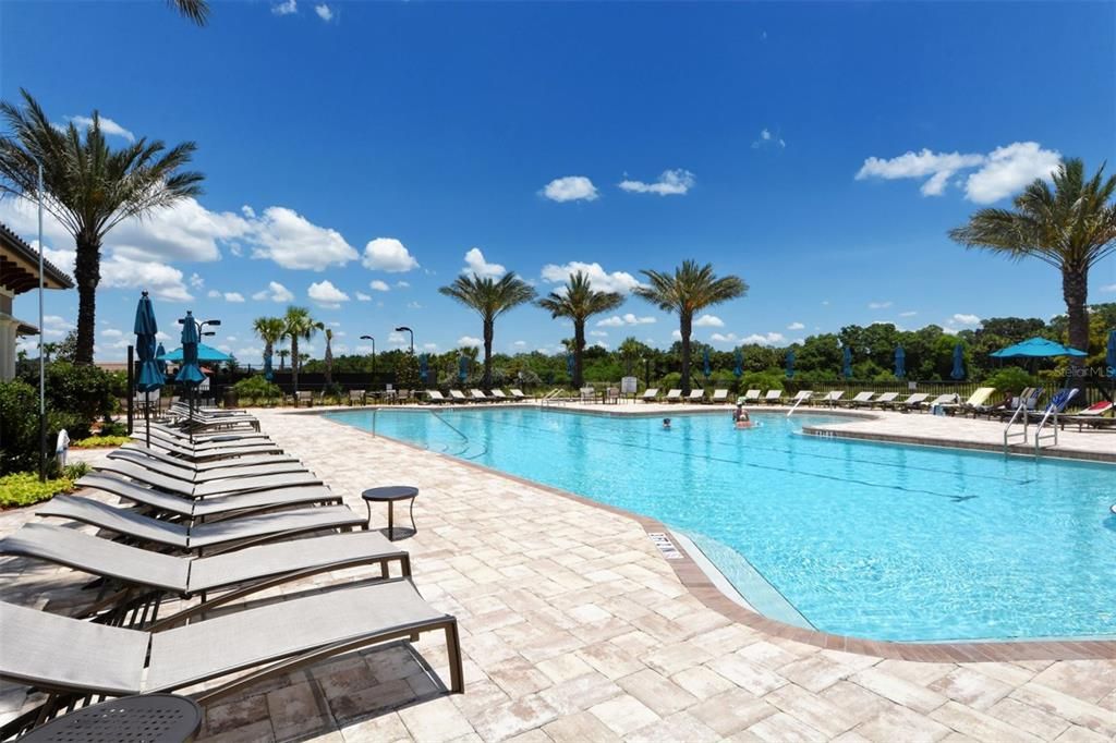 For Sale: $549,900 (2 beds, 2 baths, 1675 Square Feet)