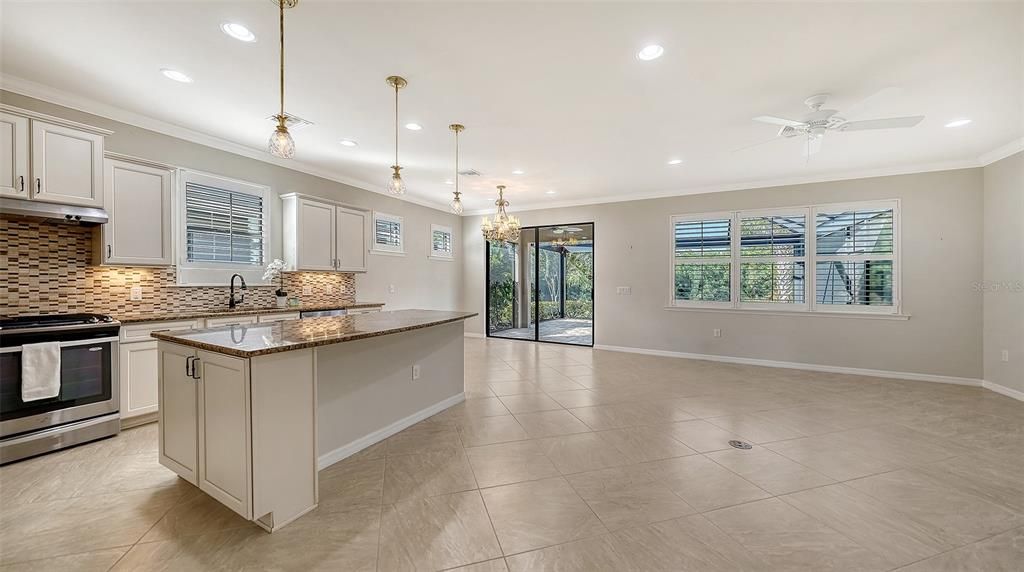 For Sale: $549,900 (2 beds, 2 baths, 1675 Square Feet)