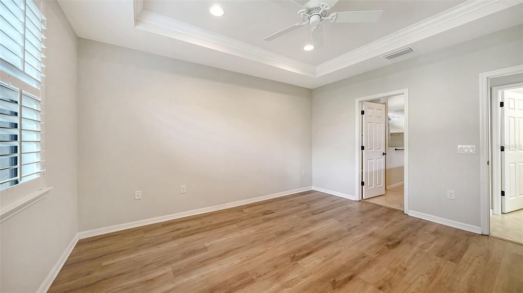 For Sale: $549,900 (2 beds, 2 baths, 1675 Square Feet)