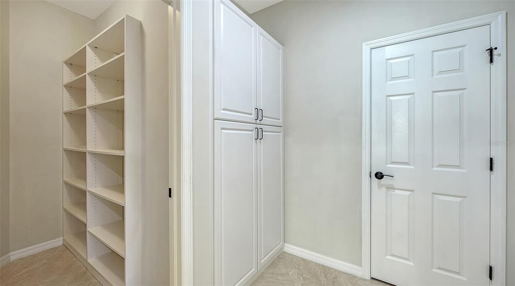 For Sale: $549,900 (2 beds, 2 baths, 1675 Square Feet)