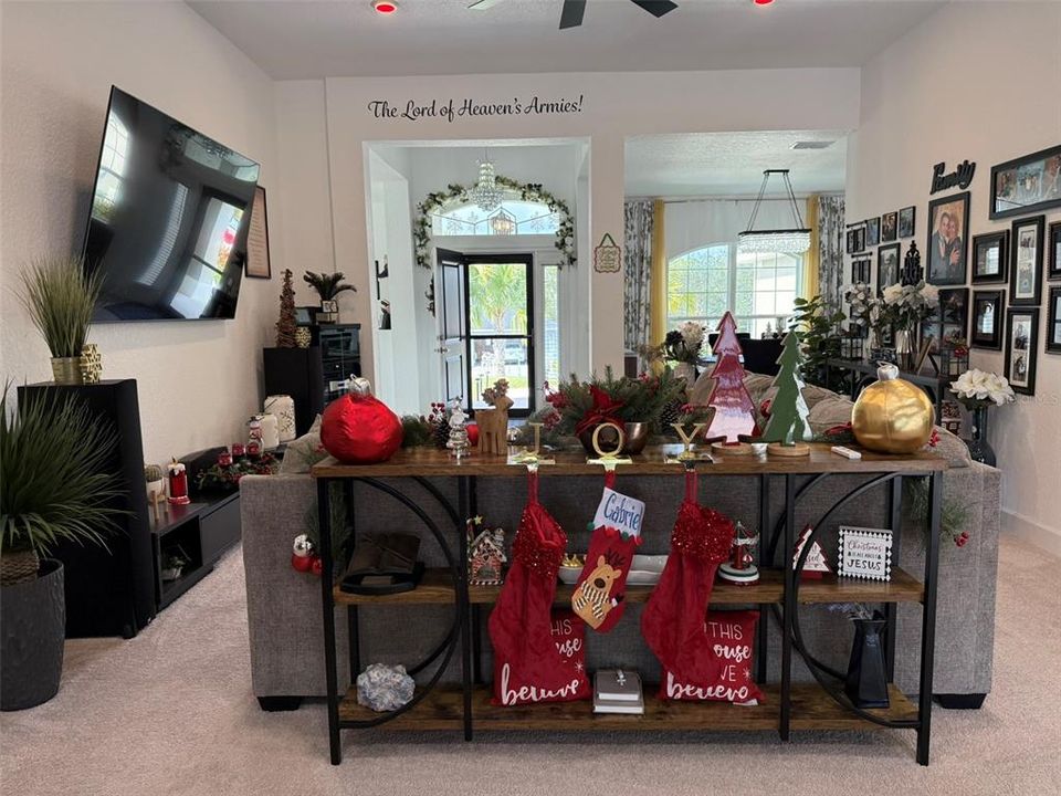 На продажу: $445,000 (4 спален, 2 ванн, 2330 Квадратных фут)