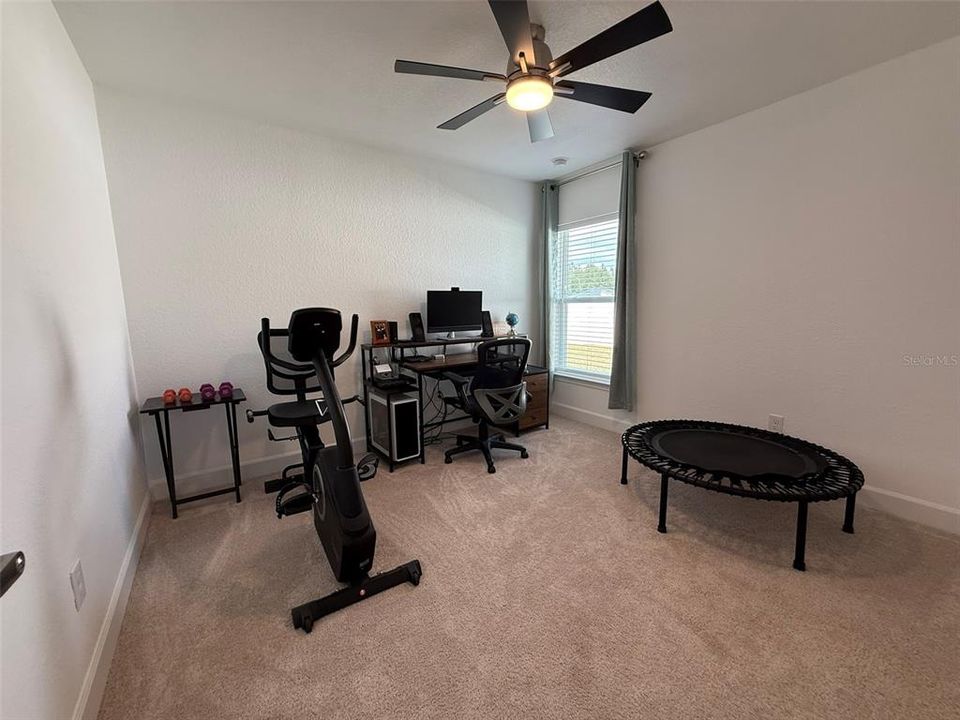 На продажу: $445,000 (4 спален, 2 ванн, 2330 Квадратных фут)