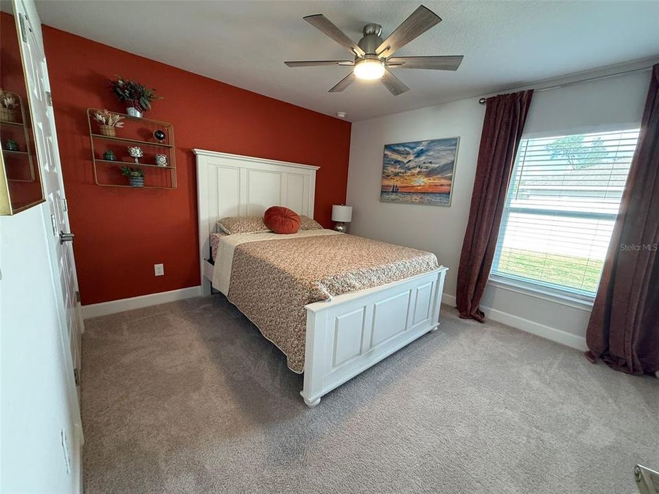 На продажу: $445,000 (4 спален, 2 ванн, 2330 Квадратных фут)