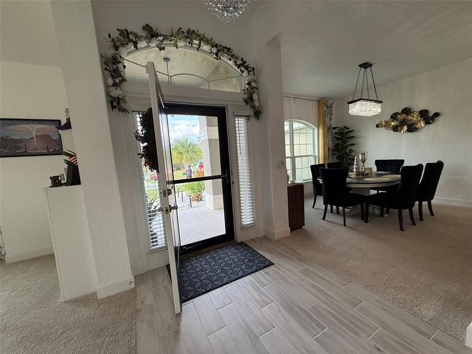 На продажу: $445,000 (4 спален, 2 ванн, 2330 Квадратных фут)