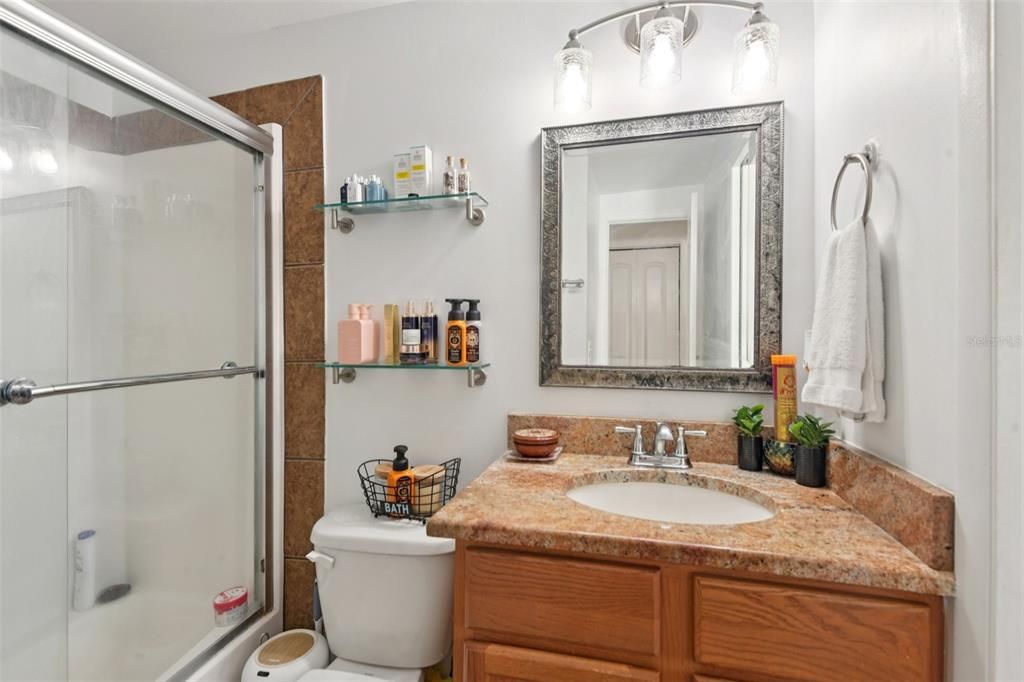 En Venta: $299,000 (2 camas, 1 baños, 900 Pies cuadrados)