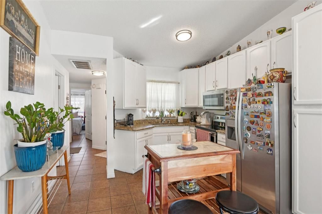 En Venta: $299,000 (2 camas, 1 baños, 900 Pies cuadrados)