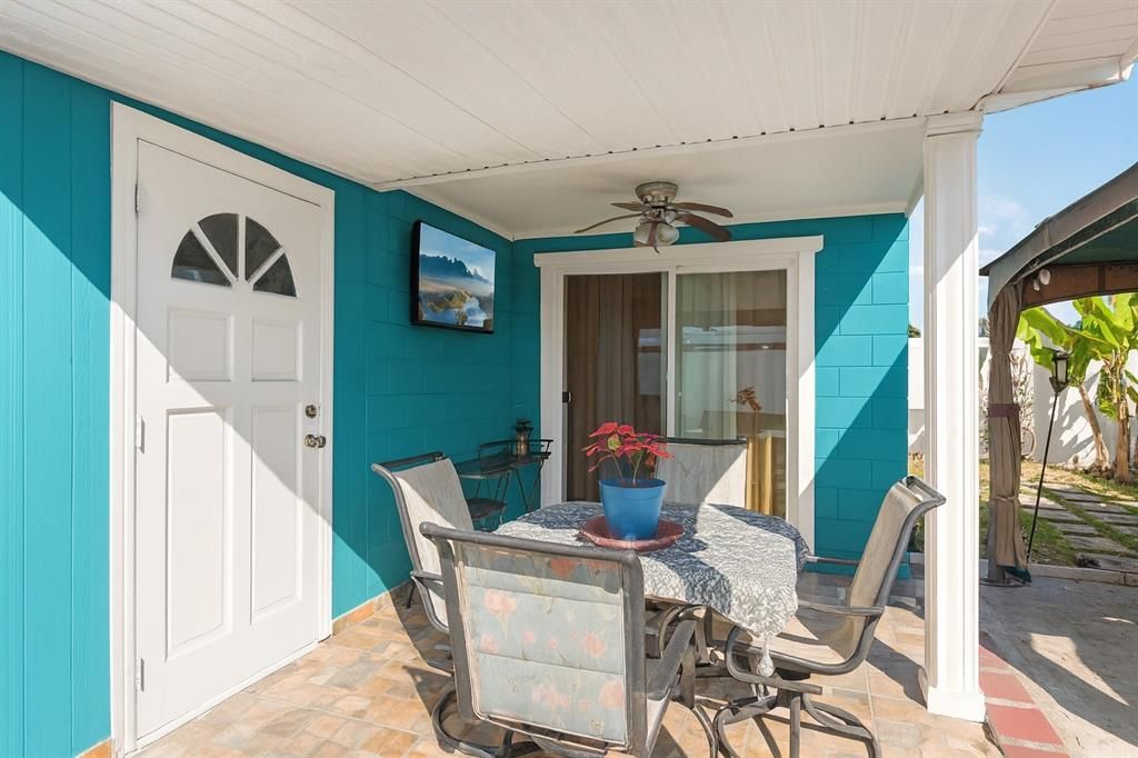 En Venta: $299,000 (2 camas, 1 baños, 900 Pies cuadrados)