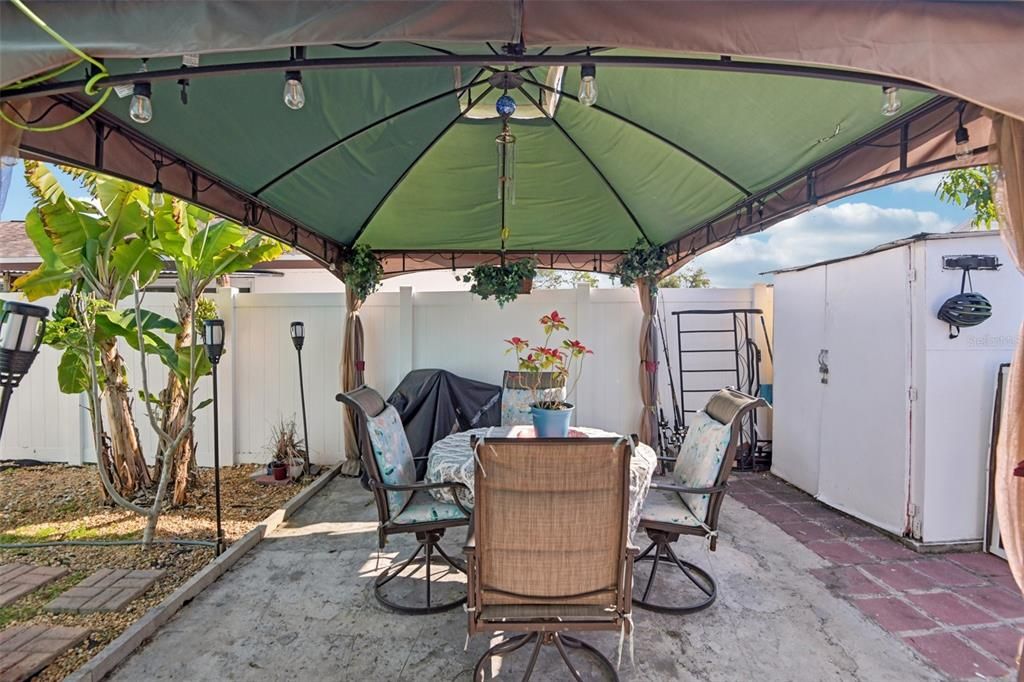 En Venta: $299,000 (2 camas, 1 baños, 900 Pies cuadrados)