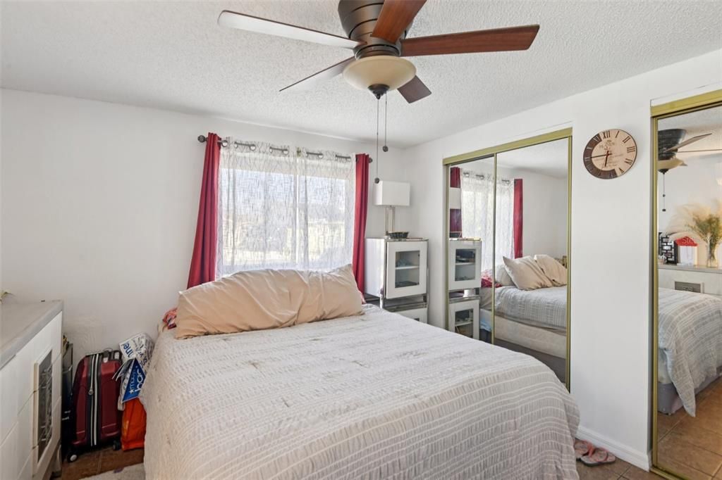 En Venta: $299,000 (2 camas, 1 baños, 900 Pies cuadrados)