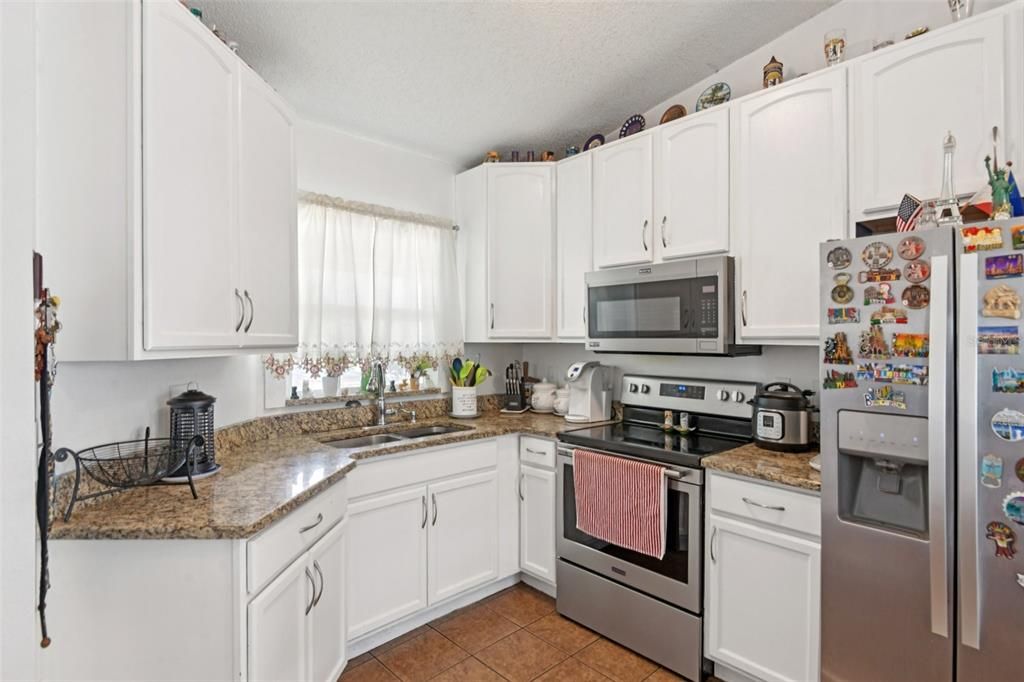 En Venta: $299,000 (2 camas, 1 baños, 900 Pies cuadrados)