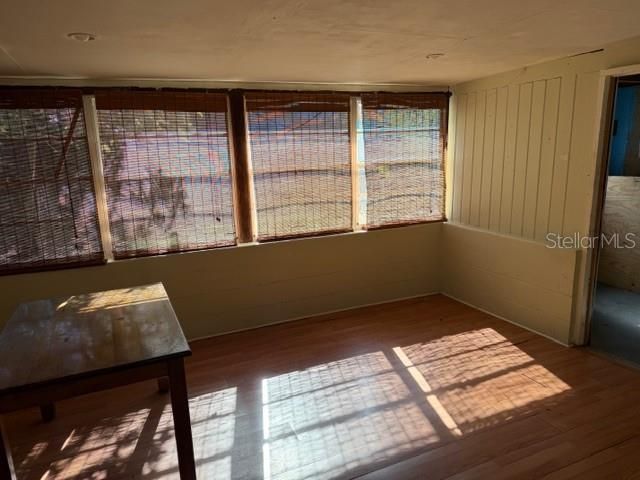 На продажу: $233,000 (2 спален, 1 ванн, 1148 Квадратных фут)