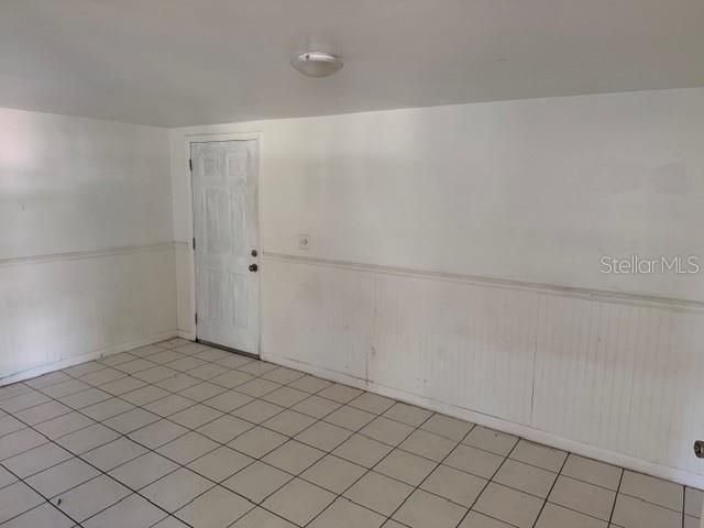 На продажу: $233,000 (2 спален, 1 ванн, 1148 Квадратных фут)