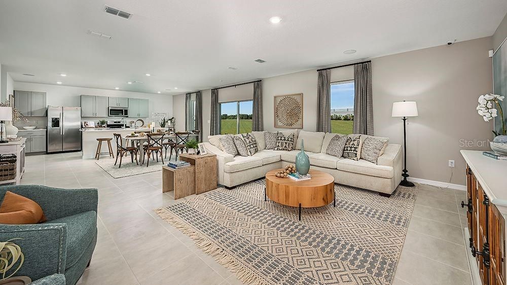 На продажу: $415,409 (4 спален, 3 ванн, 2303 Квадратных фут)