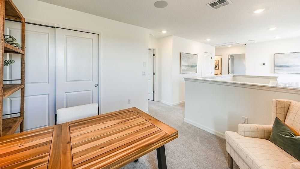 На продажу: $415,409 (4 спален, 3 ванн, 2303 Квадратных фут)