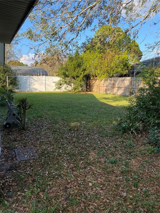 For Sale: $349,000 (4 beds, 2 baths, 1242 Square Feet)