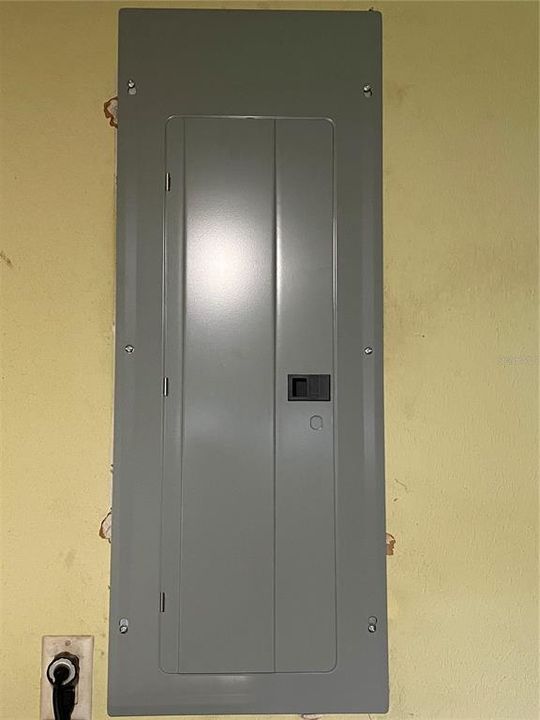 For Sale: $349,000 (4 beds, 2 baths, 1242 Square Feet)