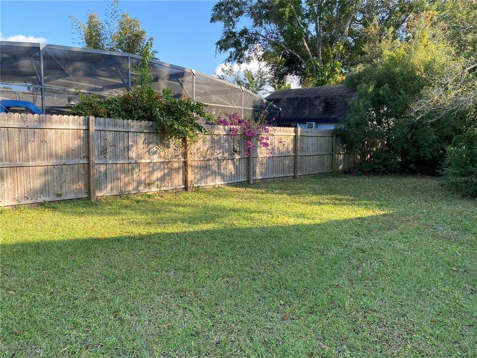 For Sale: $349,000 (4 beds, 2 baths, 1242 Square Feet)