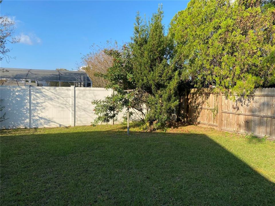 For Sale: $349,000 (4 beds, 2 baths, 1242 Square Feet)