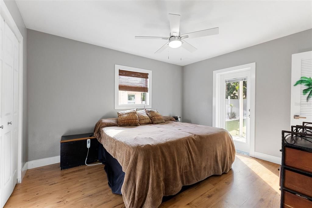 На продажу: $569,000 (3 спален, 2 ванн, 1604 Квадратных фут)