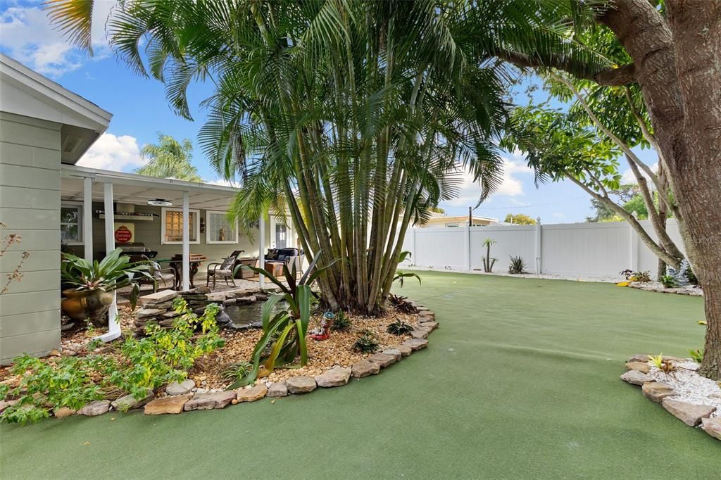 На продажу: $569,000 (3 спален, 2 ванн, 1604 Квадратных фут)