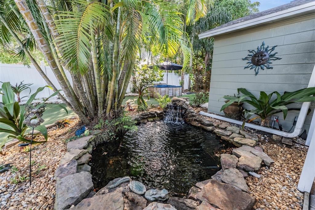 На продажу: $569,000 (3 спален, 2 ванн, 1604 Квадратных фут)