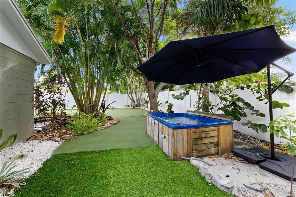 На продажу: $569,000 (3 спален, 2 ванн, 1604 Квадратных фут)