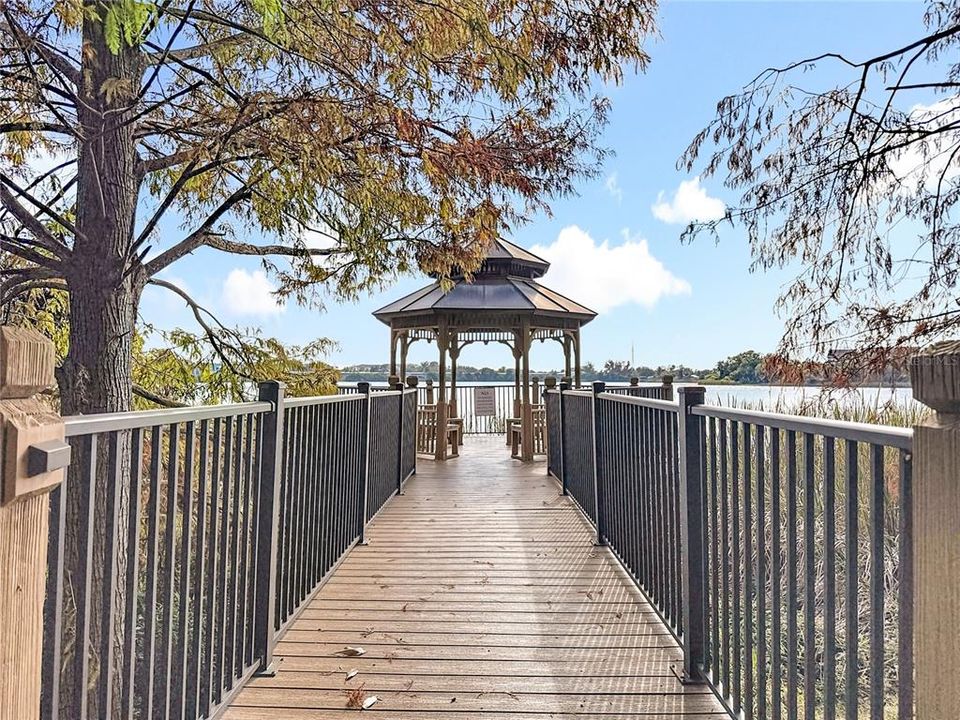 待售: $180,000 (1 贝兹, 1 浴室, 672 平方英尺)