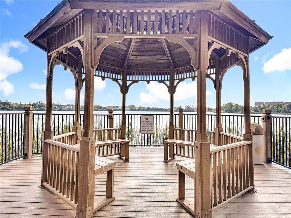 待售: $180,000 (1 贝兹, 1 浴室, 672 平方英尺)