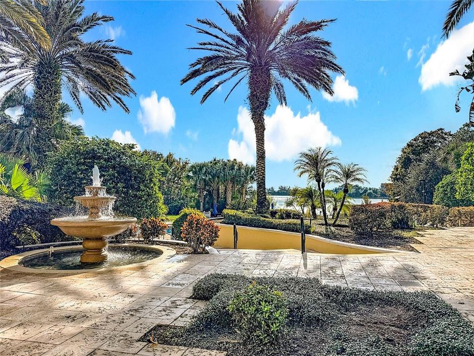 待售: $180,000 (1 贝兹, 1 浴室, 672 平方英尺)