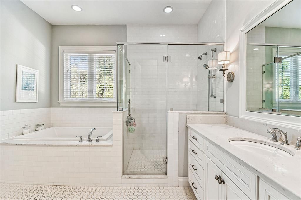 На продажу: $2,250,000 (6 спален, 4 ванн, 4148 Квадратных фут)