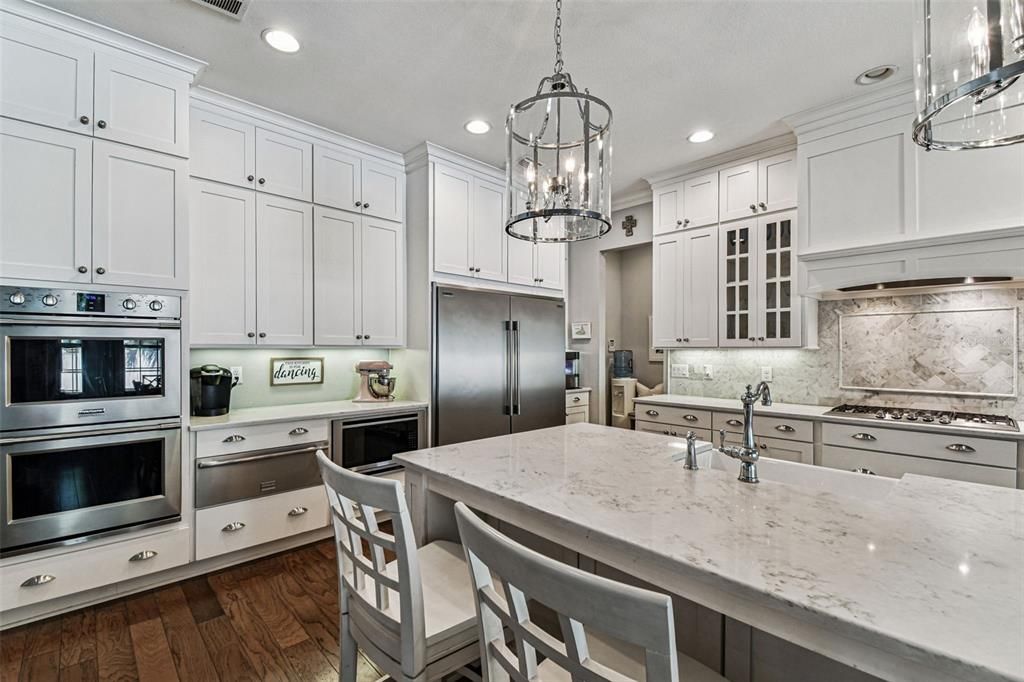 На продажу: $2,250,000 (6 спален, 4 ванн, 4148 Квадратных фут)