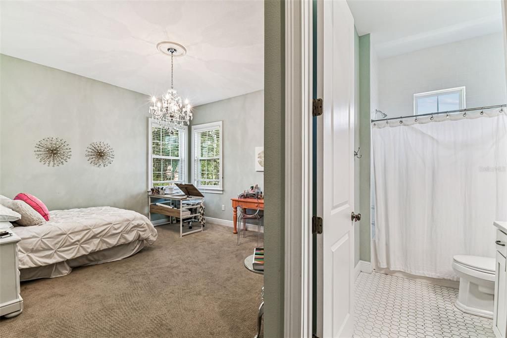 На продажу: $2,250,000 (6 спален, 4 ванн, 4148 Квадратных фут)