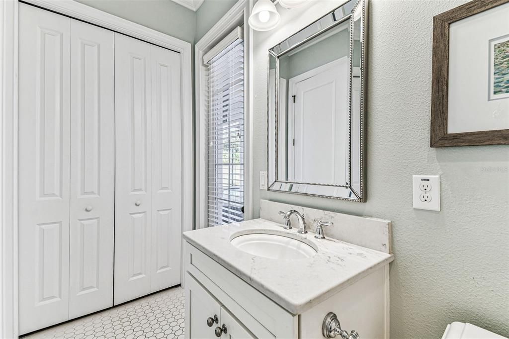 На продажу: $2,250,000 (6 спален, 4 ванн, 4148 Квадратных фут)