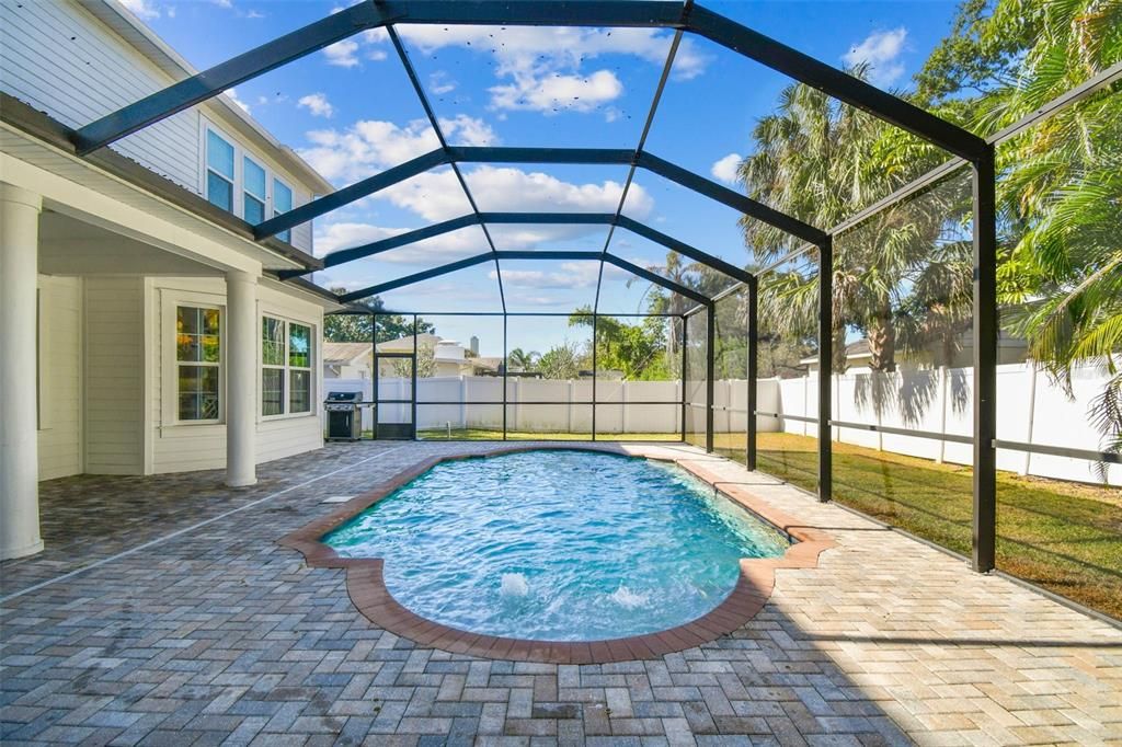 На продажу: $2,250,000 (6 спален, 4 ванн, 4148 Квадратных фут)